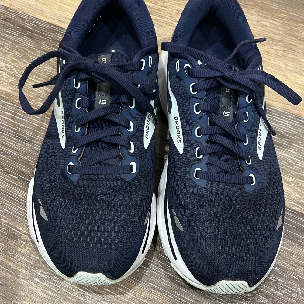 Brooks Women’s Ghost 15 Running Shoes - navy blue and White - Picture 7 of 9